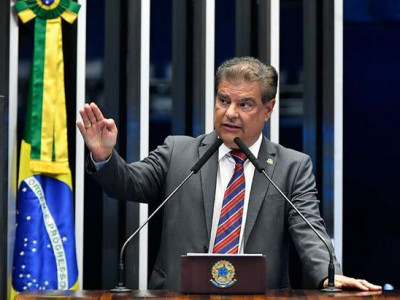 Senador Nelsinho quer mudar nome de Aeroporto Internacional de Campo Grande
