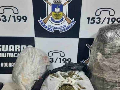 Adolescente é flagrado com maconha e moto furtada em Dourados