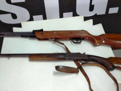 Após denúncia, Polícia apreende duas armas de fogo em residência 