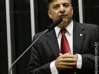 Câmara acata decisão do TSE e cassa mandato de Boca Aberta