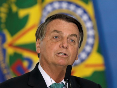 Chance de golpe é zero, diz Bolsonaro em entrevista