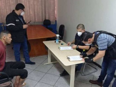 Com mandado de prisão, brasileiro é expulso do Paraguai