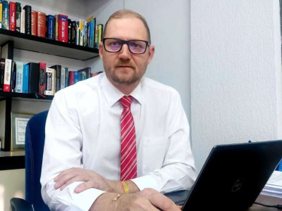 Eleição sem coligações fortalece partidos organizados