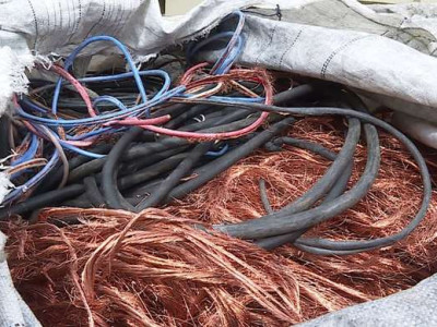 GCM prende suspeito de furtos de fios de energia no Nashiville