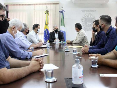 Governo promete ajuda a motoristas de aplicativo e táxi