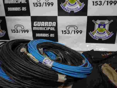 Guarda apreende fios elétricos furtados de loja em Dourados