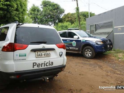 Homem é baleado e morre na NhaNha; polícia no local