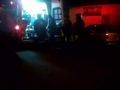 Homem é morto com 4 facadas depois de briga com esposa