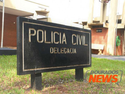 Homem tem celular furtado em banheiro do trabalho