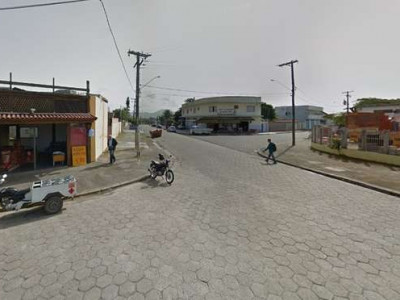 Jovem esfaqueia sogros após namorada revelar estupro