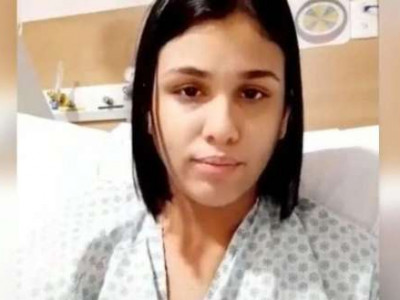 Jovem perde ponta do dedo após manutenção de unha de Acrigel