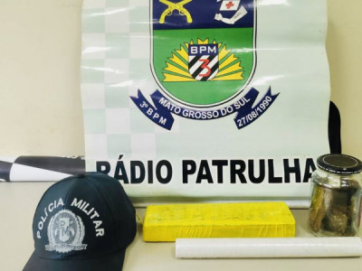 Mãe faz denúncia e polícia apreende adolescente com maconha