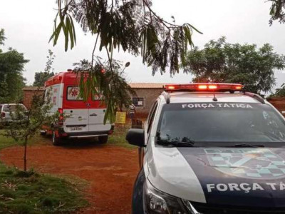 Marido tenta assassinar esposa com golpe de machado em Dourados
