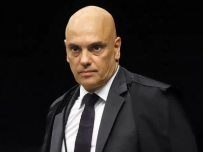 Moraes devolve ação, e decretos de Bolsonaro sobre armas voltam a plenário