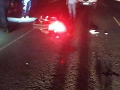 Mototaxista é atropelado por carreta e morre em MS