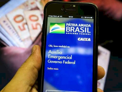 Nascidos em abril podem sacar 5ª parcela a partir desta segunda