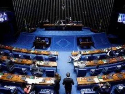 Senado libera candidaturas de políticos com contas rejeitadas