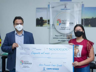 Sorteados recebem prêmios da Nota Premiada em Campo Grande