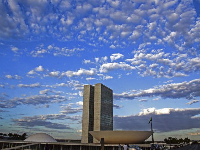 Três PECs polêmicas na agenda de votações do Congresso