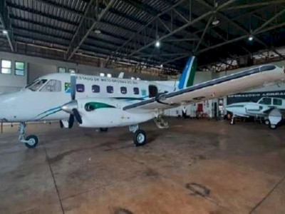 Além de aviões, secretaria leiloa máquinas e terreno em novembro 
