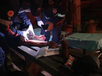 Briga termina com homem espancado com barra de ferro na cabeça
