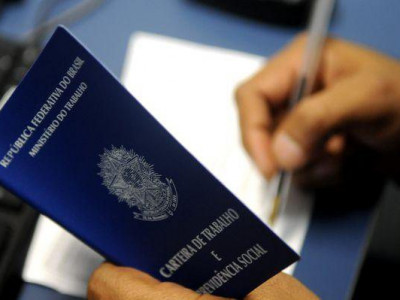 Caged: Brasil gera 313,9 mil empregos formais em setembro