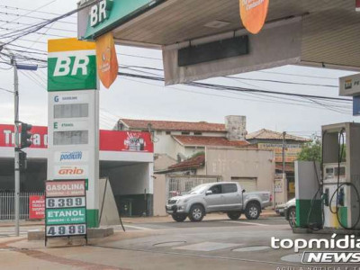 Conselho congela aumento de ICMS da gasolina por 90 dias