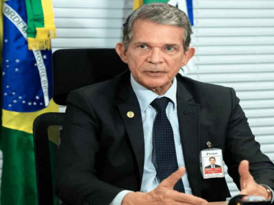 Diretor diz que Petrobras segue política de preços 
