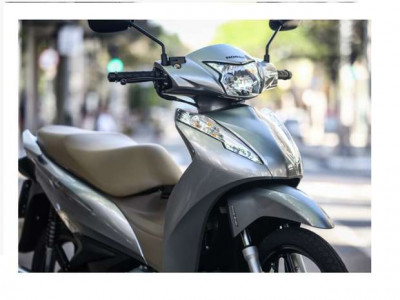 Jovem sai para estudar e tem moto furtada no Itanhangá Park