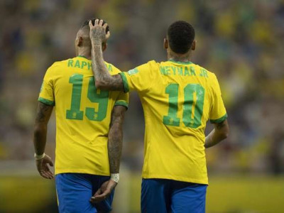 Neymar e Raphinha brilham em vitória e empolgam torcida