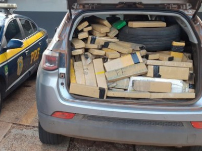 PRF apreende 937 Kg de maconha em Terenos