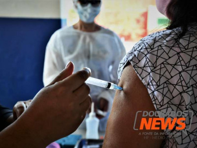 Vacinação atende quatro públicos neste sábado em Dourados