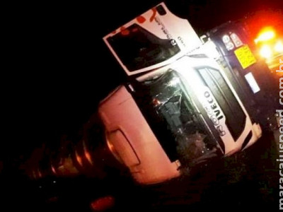 Caminhão carregado etanol tomba na BR-163