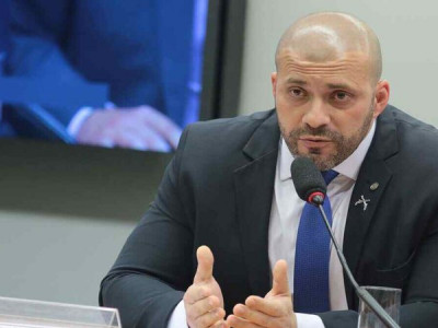 Deputado Daniel Silveira deixa a prisão em Niterói
