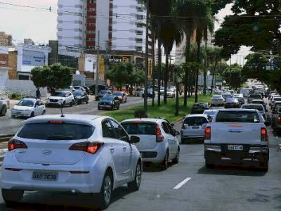 Governo sanciona lei e isenta mais de 204 mil veículos de cobrança do IPVA 