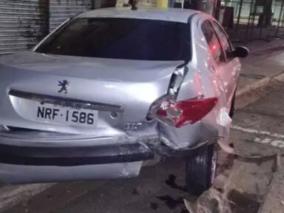 Homem destrói veículo de mecânico e foge sem dar satisfação 