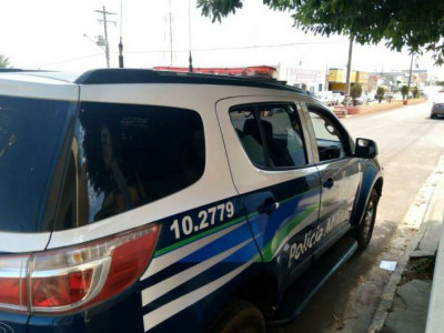 Homem é preso após agredir esposa com pauladas