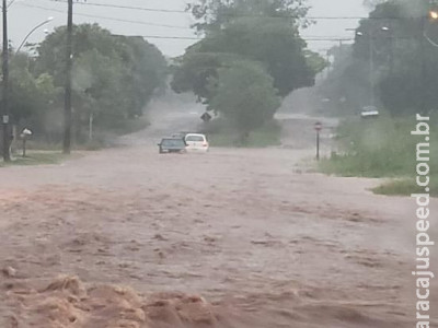 Inmet alerta para chuva intensa em todo o Estado