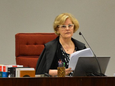 Rosa Weber suspende pagamentos do orçamento secreto