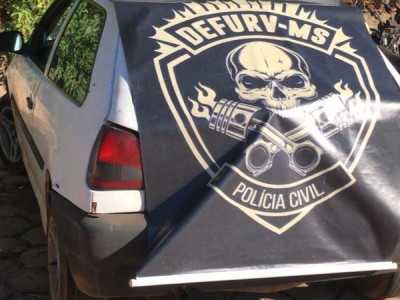 Adolescente é apreendido com carro furtado no Portal Caiobá