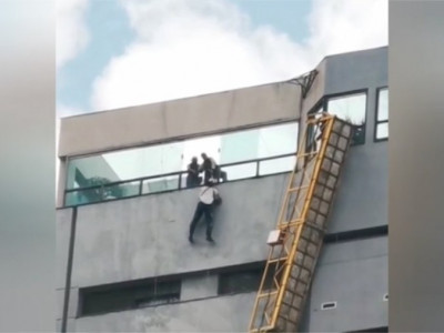 Empresas de pintores que ficaram pendurados no alto de prédio estão irregulares
