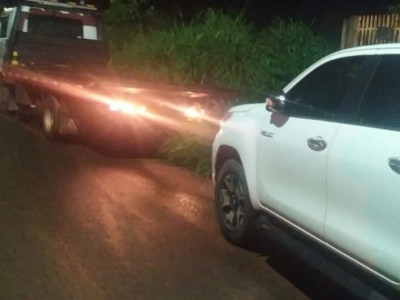 Hillux roubada de idosos é recuperada em Paranaíba