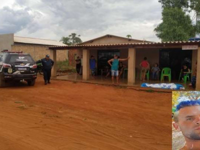 Jovem é assassinado a tiros em frente de bar em MS