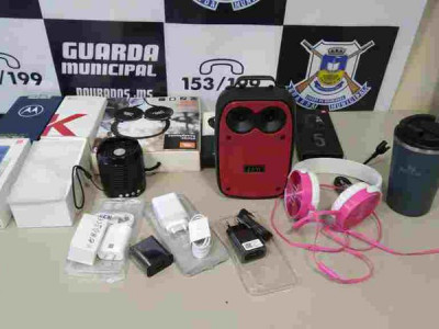 Ladrão arromba loja de celulares em Dourados e acaba preso