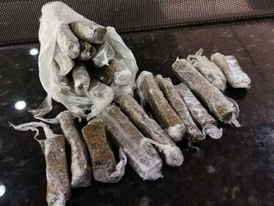 Mãe encontra droga em casa e "entrega" adolescente para polícia