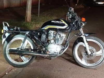 Mulher morre atropelada por jovem que empinava moto em Maringá