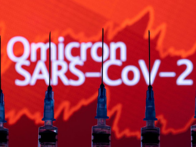 Ômicron representa risco global "muito alto", diz OMS