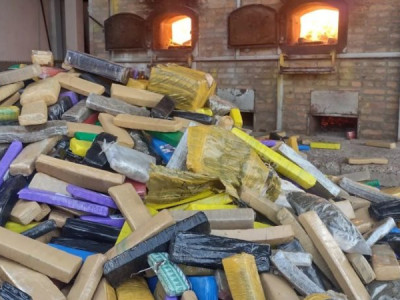 Polícia incinera mais de 13 toneladas de drogas em Amambai