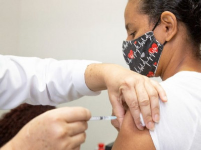 Prefeitura disponibiliza oito pontos de vacinação contra Covid-19 na véspera de Natal