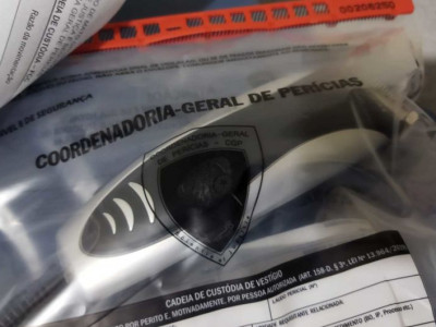Após discussão por ciúme, homem agride e raspa cabelo da esposa 